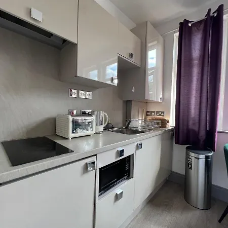 C41-Cozy Studio Flat In Finchley Central Hendon Exterior photo